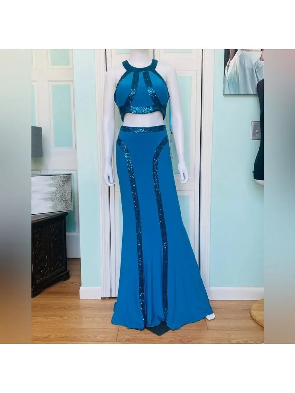 Size 6 Teal Blue 2 piece stretch body con fitted prom dress sequins train dress
